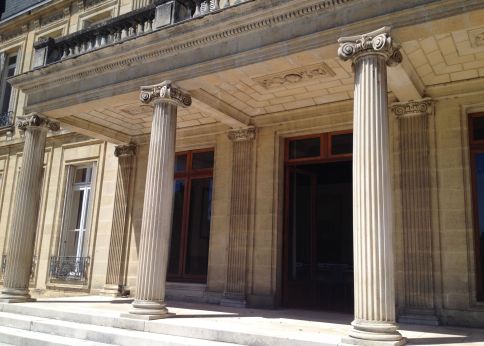 Photo Chateau de Bourran (colonnade) INSPE Mérignac © Université de Bordeaux