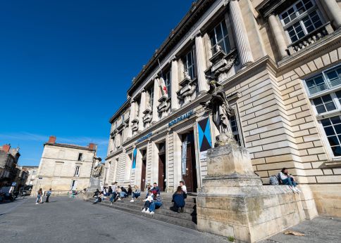 Photo Façade extérieure - Campus Victoire - © Gautier Dufau